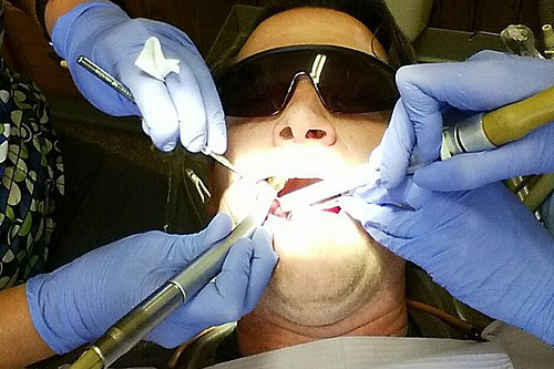 Man_At_DentistCrop